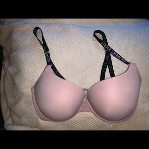 Victoria’s Secret Perfect Shape Bra. Size 34DDD